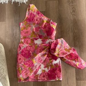 BRAILEY ONE SHOULDER WRAP FRONT MINI DRESS IN PINK JACQUARD